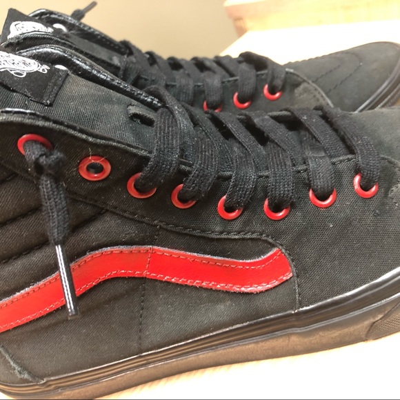 *SOLD!* Vans Old Skool Hi Top Sneakers - Picture 3 of 8